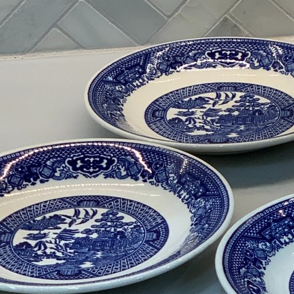 Vintage Willow Ware 6" Bread Plates (set of 4) - Picture 2 of 9